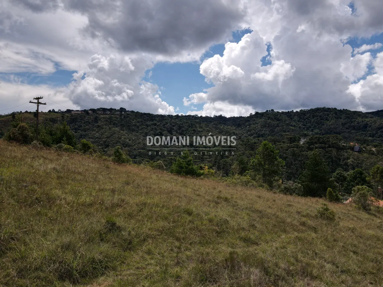 Terreno à venda de 1.680 m² em Campos do Jordão, SP, Brasil