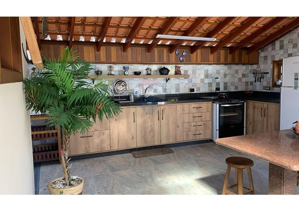Chácara à venda de 6.384 m² em Mogi das Cruzes, SP, Brasil