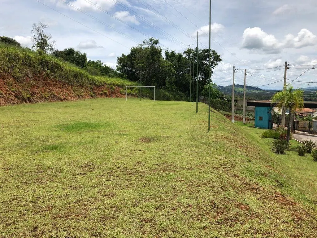 Terreno à venda de 1.569 m² em Pouso Alegre, MG, Brasil
