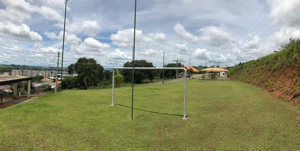 Terreno à venda de 1.569 m² em Pouso Alegre, MG, Brasil