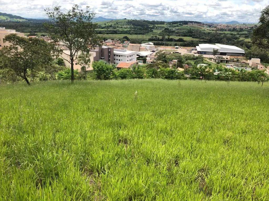 Terreno à venda de 1.569 m² em Pouso Alegre, MG, Brasil