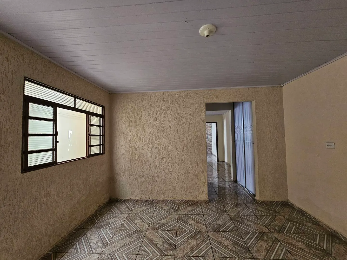 Casa à venda de 125 m² em Piraju, SP, Brasil
