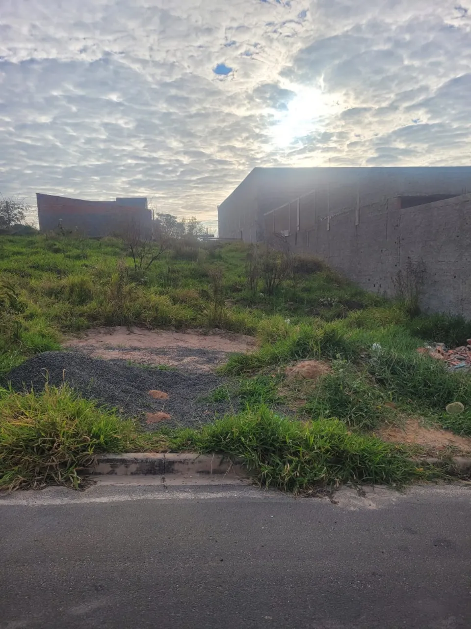 Terreno à venda de 175 m² em Campinas, SP, Brasil