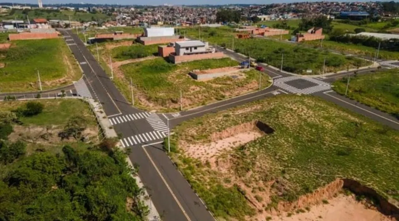 Terreno à venda de 175 m² em Campinas, SP, Brasil
