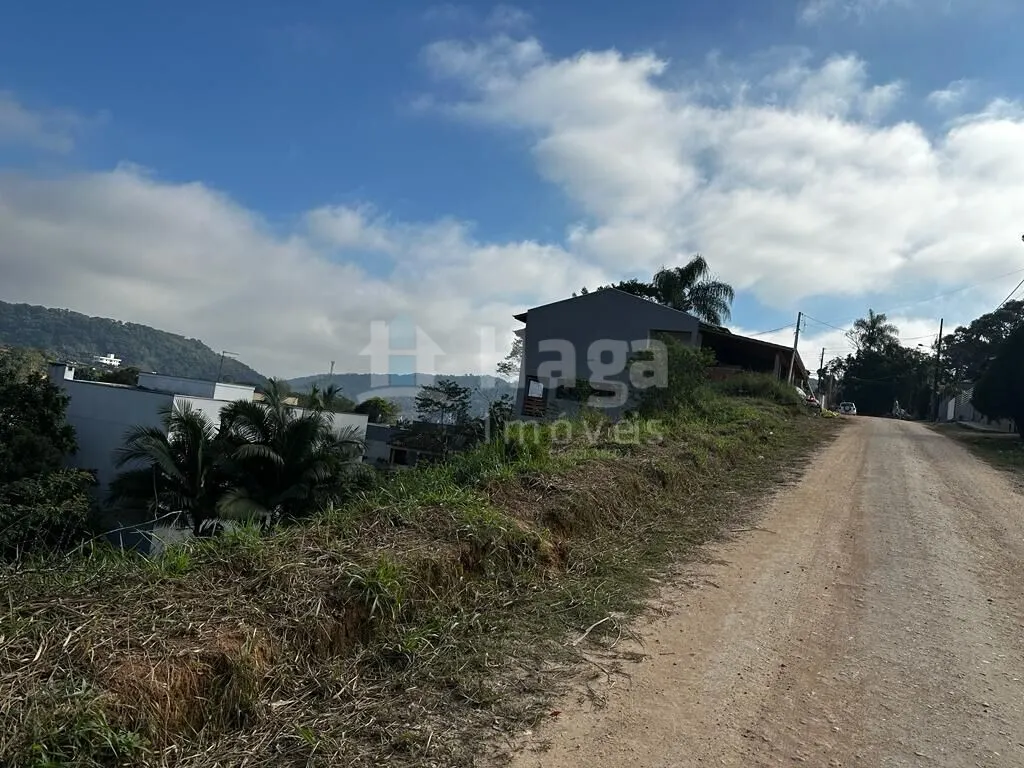 Terreno à venda de 286 m² em Brusque, SC, Brasil