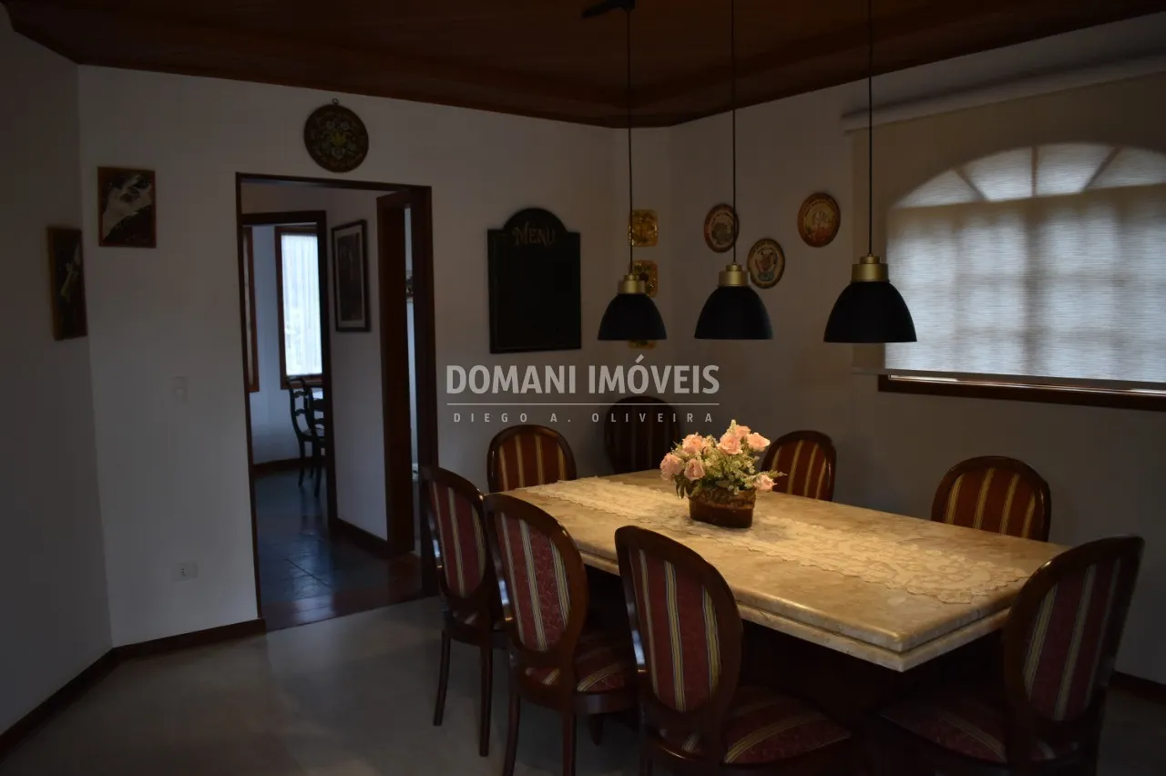 Casa à venda de 900 m² em Campos do Jordão, SP, Brasil