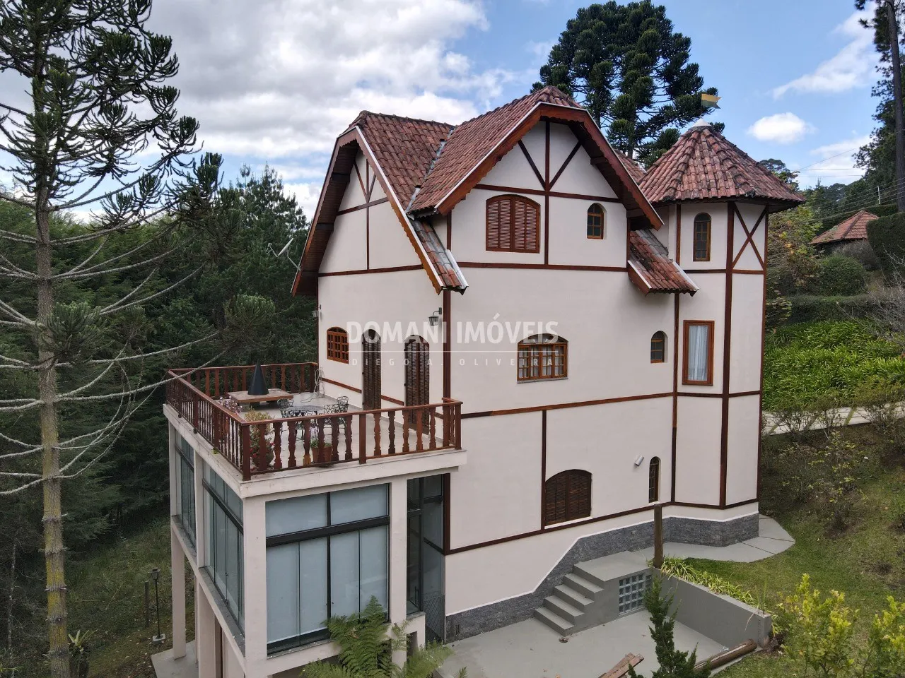 Casa à venda de 900 m² em Campos do Jordão, SP, Brasil