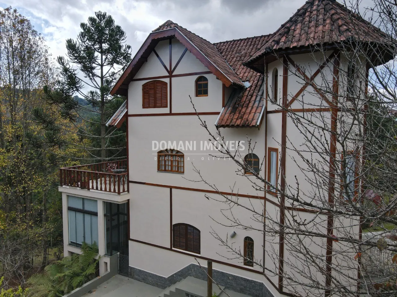 Casa à venda de 900 m² em Campos do Jordão, SP, Brasil