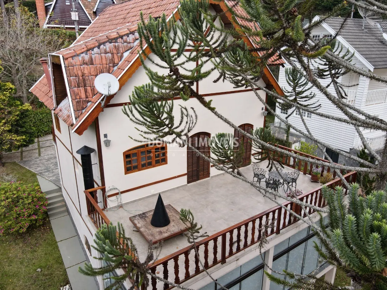 Casa à venda de 900 m² em Campos do Jordão, SP, Brasil