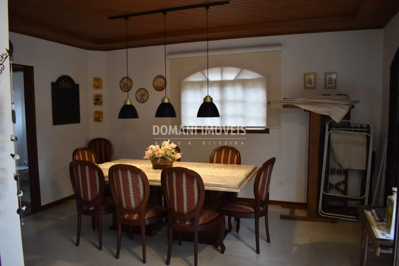 Casa à venda de 900 m² em Campos do Jordão, SP, Brasil