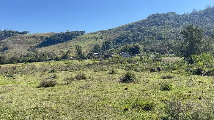 Chácara à venda de 6.800 m² em Santo Antônio da Patrulha, RS, Brasil