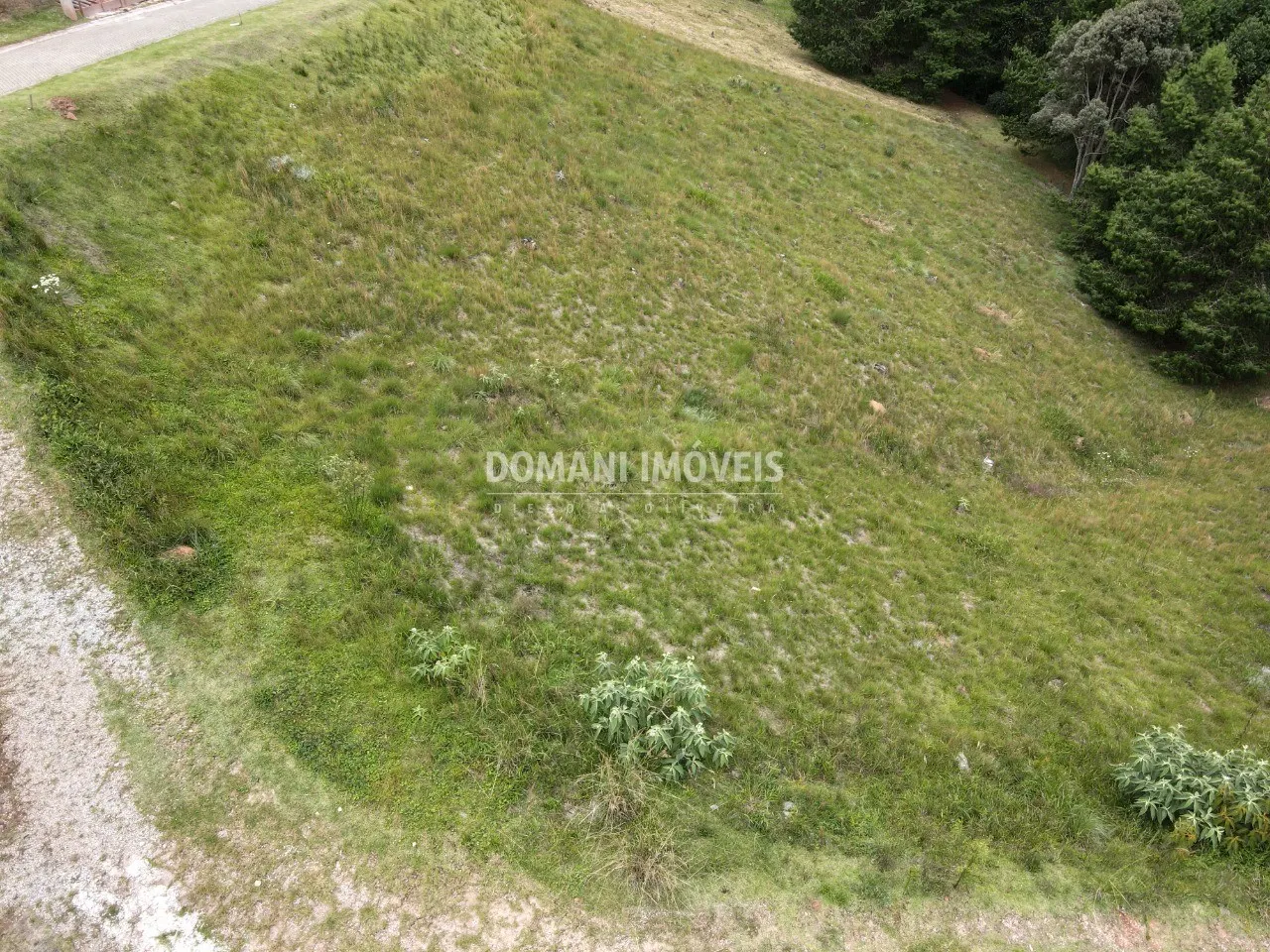 Terreno à venda de 1.060 m² em Campos do Jordão, SP, Brasil