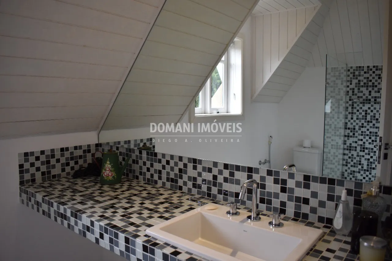 Casa à venda de 2.100 m² em Campos do Jordão, SP, Brasil