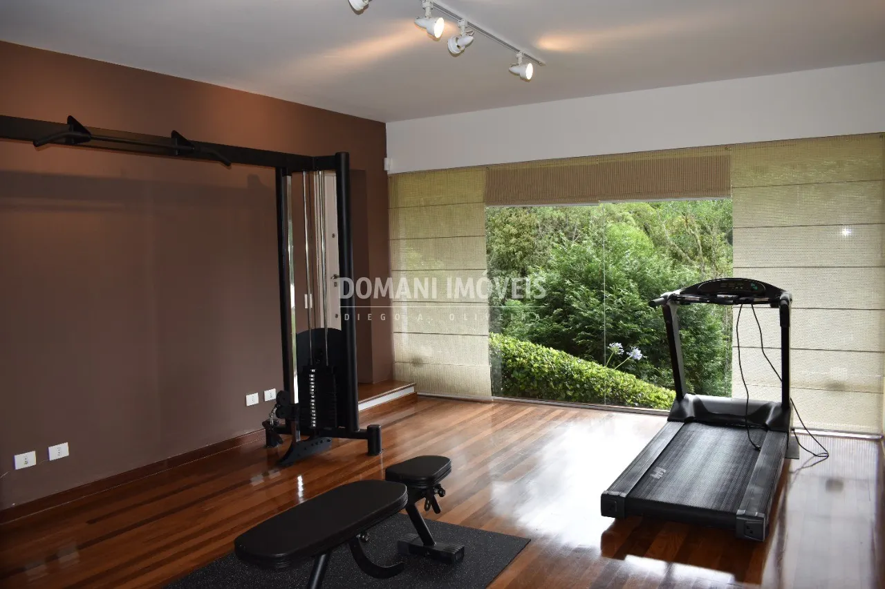 Casa à venda de 2.100 m² em Campos do Jordão, SP, Brasil