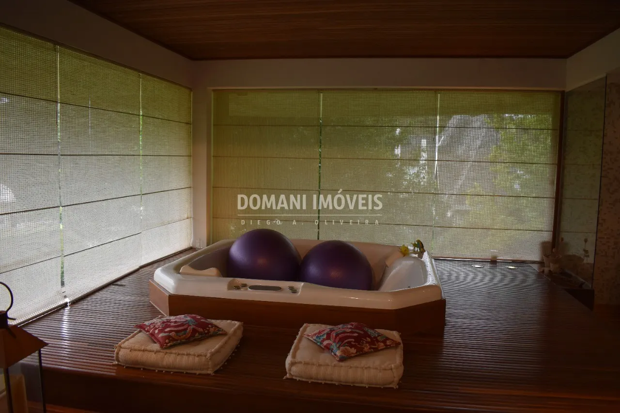 Casa à venda de 2.100 m² em Campos do Jordão, SP, Brasil