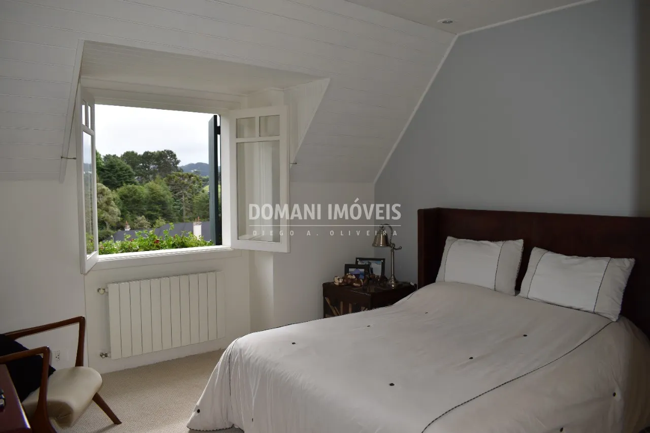 Casa à venda de 2.100 m² em Campos do Jordão, SP, Brasil