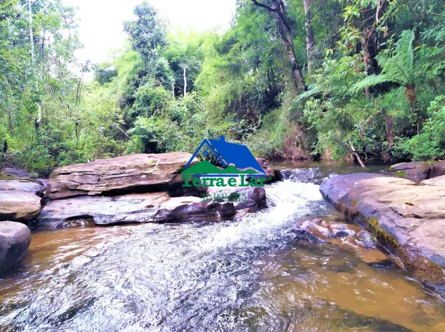 Chácara à venda de 3 ha em Aiuruoca, MG, Brasil