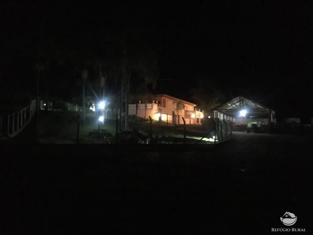 Fazenda à venda de 99 ha em Lagoinha, SP, Brasil