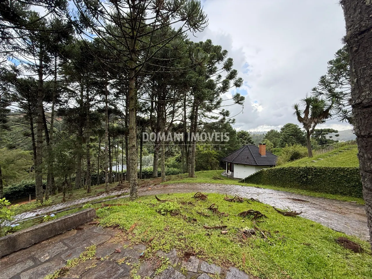 Casa à venda de 2.180 m² em Campos do Jordão, SP, Brasil