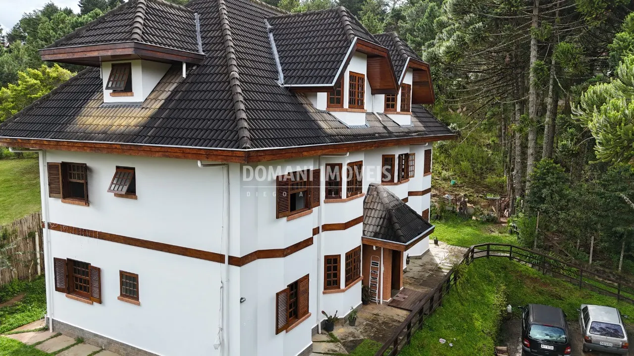 Casa à venda de 2.180 m² em Campos do Jordão, SP, Brasil