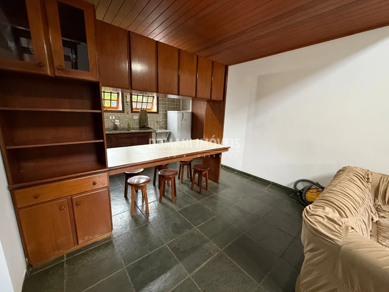 Casa à venda de 2.180 m² em Campos do Jordão, SP, Brasil
