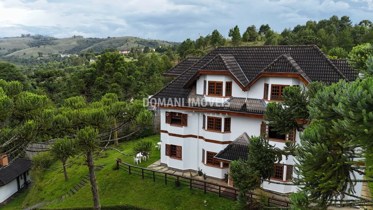 Casa à venda de 2.180 m² em Campos do Jordão, SP, Brasil