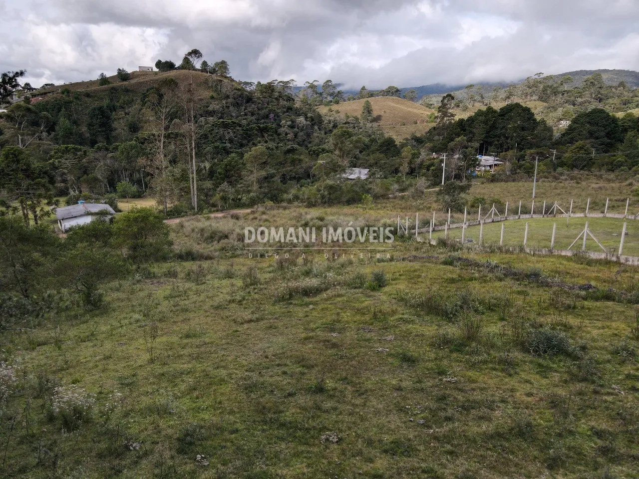 Terreno à venda de 1.270 m² em Campos do Jordão, SP, Brasil