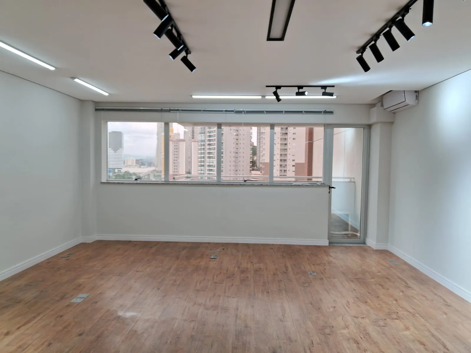 Comercial à venda de 50 m² em São José dos Campos, SP, Brasil