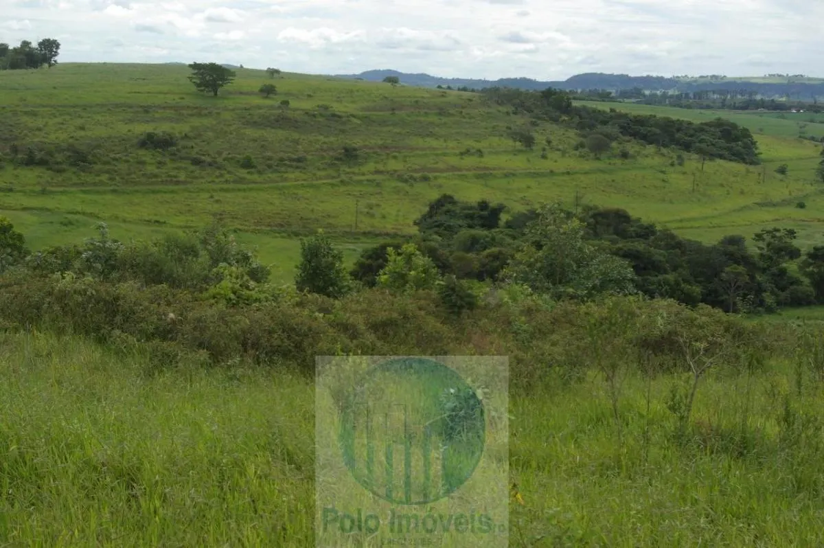 Fazenda à venda de 72 ha em Cajuru, SP, Brasil