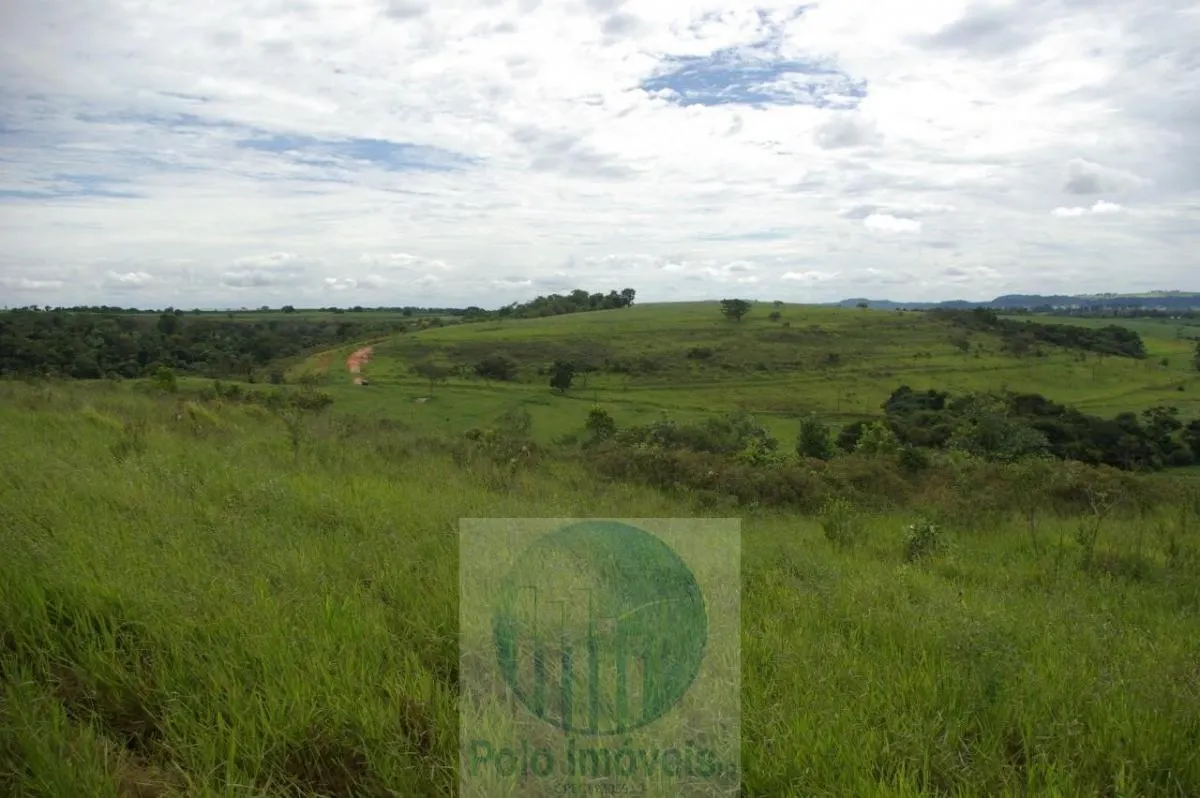 Fazenda à venda de 72 ha em Cajuru, SP, Brasil