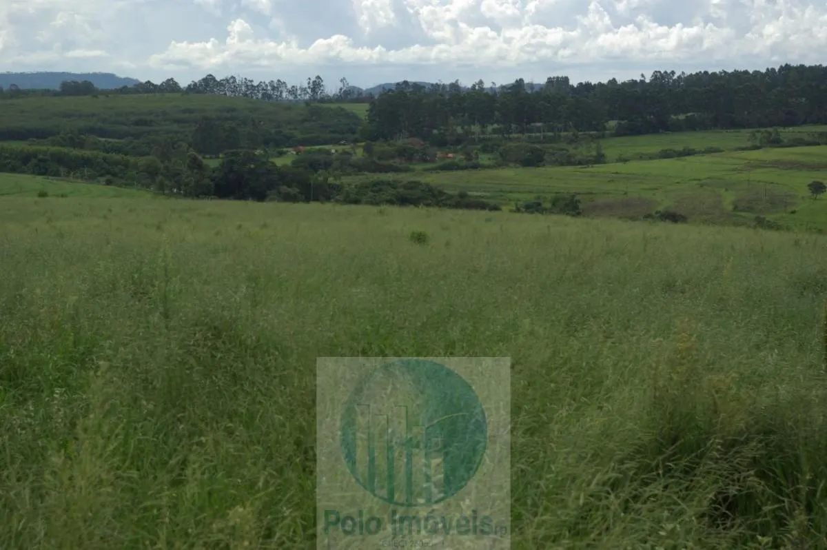 Fazenda à venda de 72 ha em Cajuru, SP, Brasil