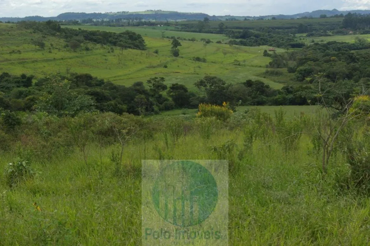 Fazenda à venda de 72 ha em Cajuru, SP, Brasil