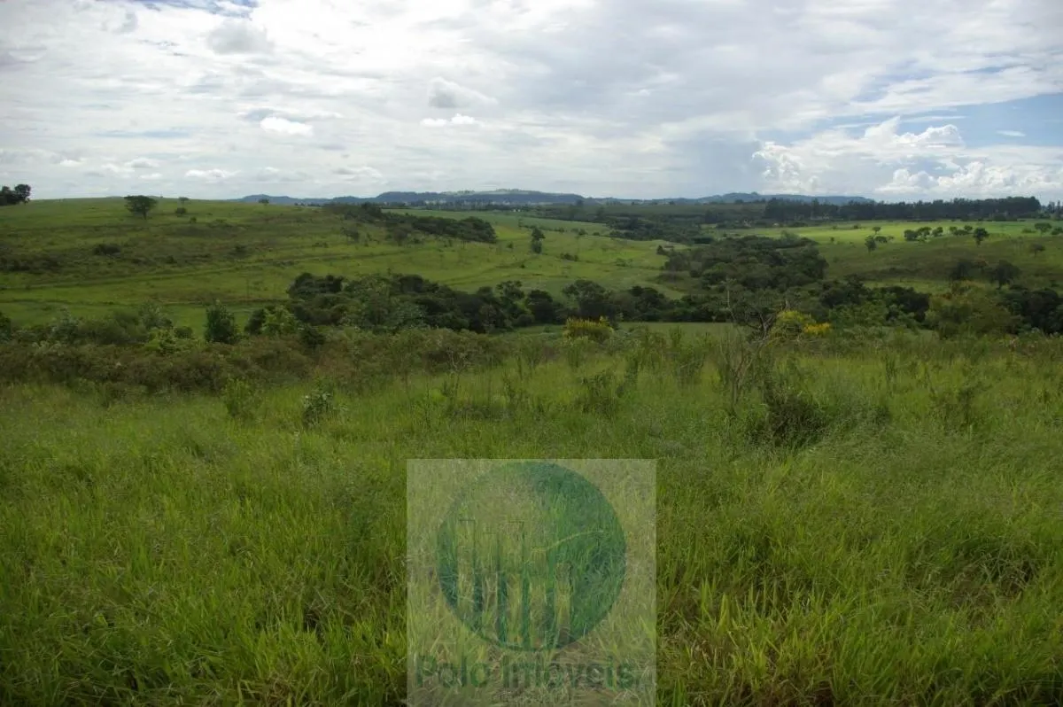 Fazenda à venda de 72 ha em Cajuru, SP, Brasil