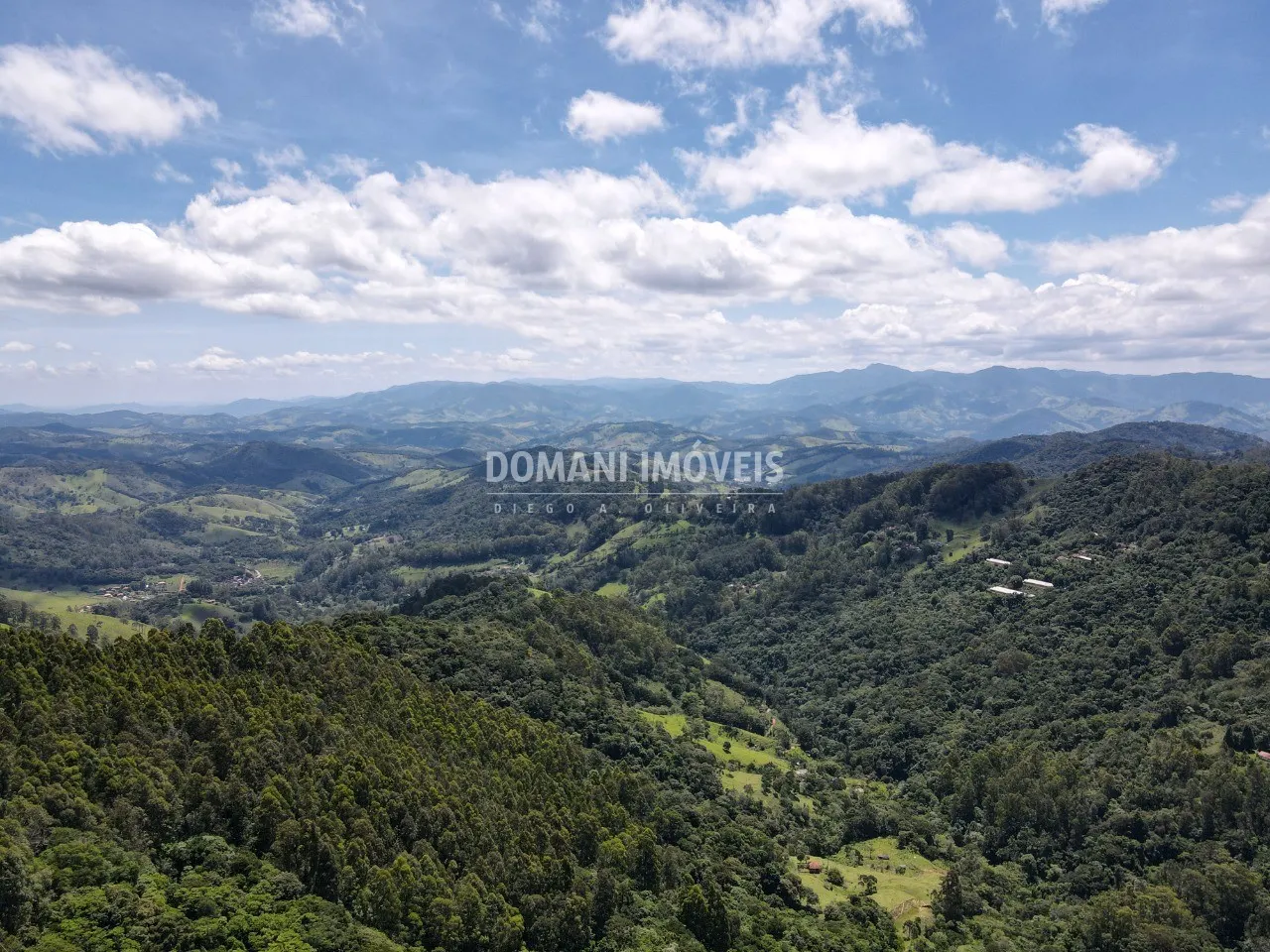 Plot for sale of 1,095 m² in Campos do Jordão, SP, Brazil