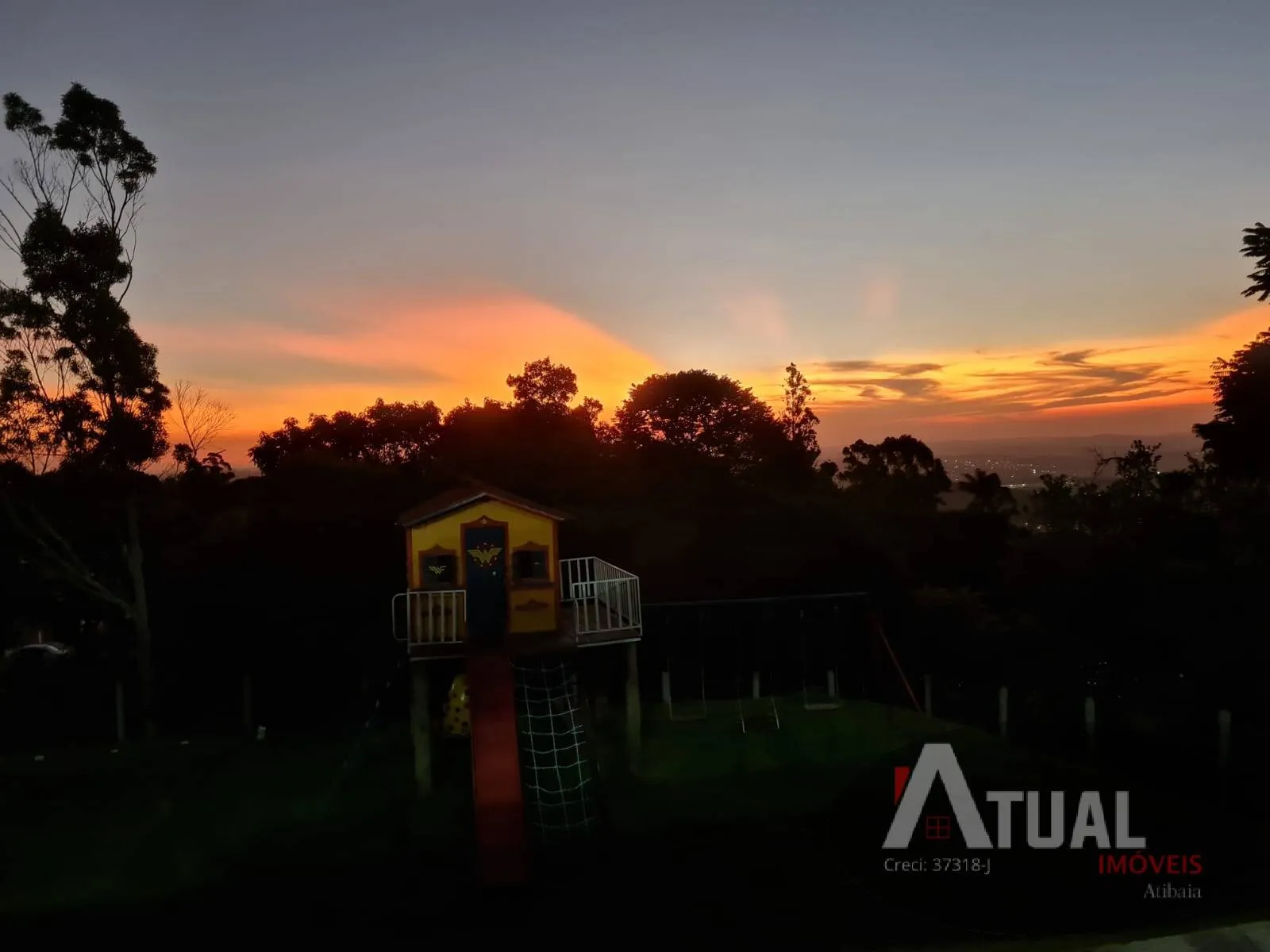 Casa à venda de 1.000 m² em Atibaia, SP, Brasil