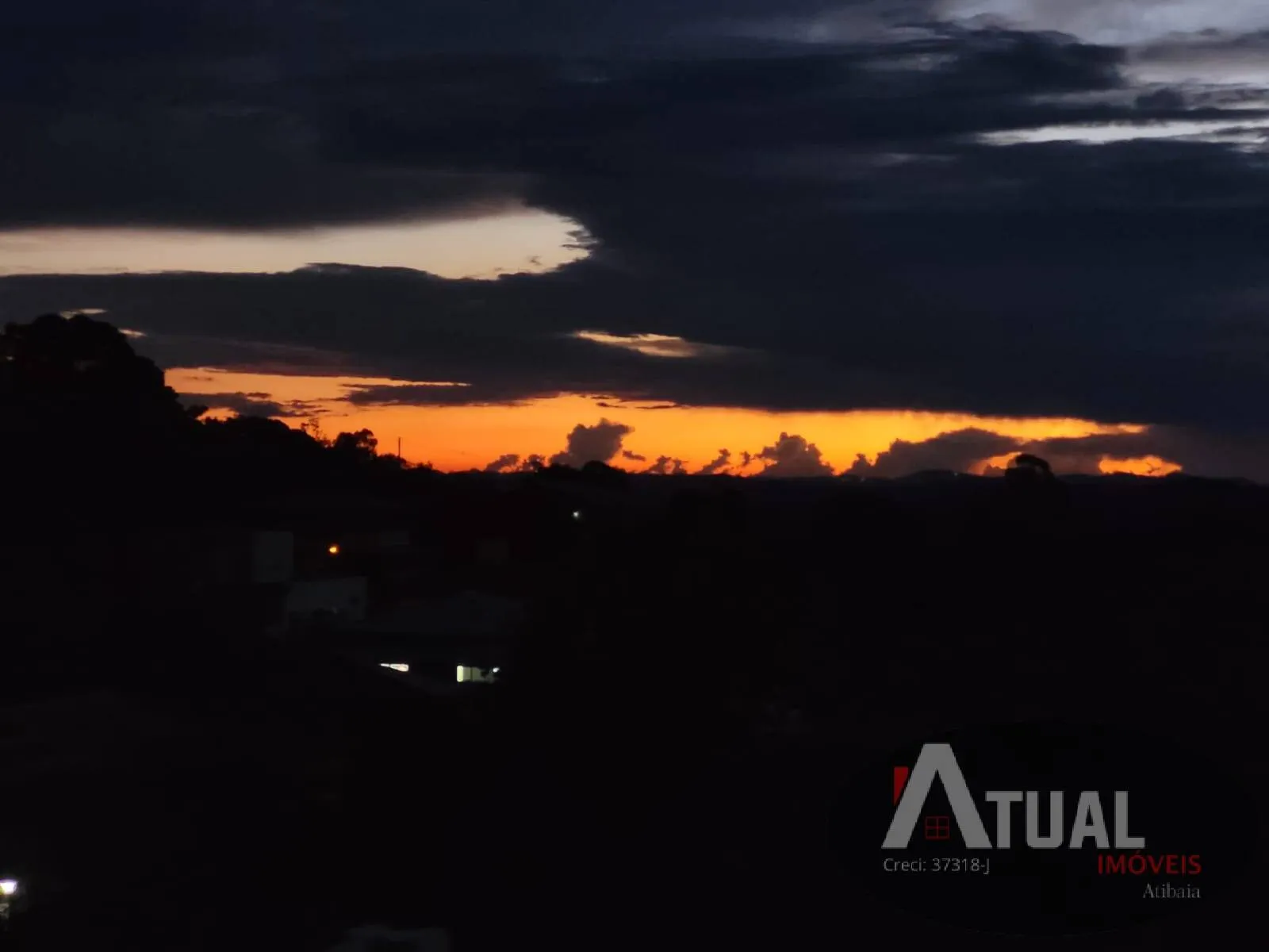 Casa à venda de 1.000 m² em Atibaia, SP, Brasil