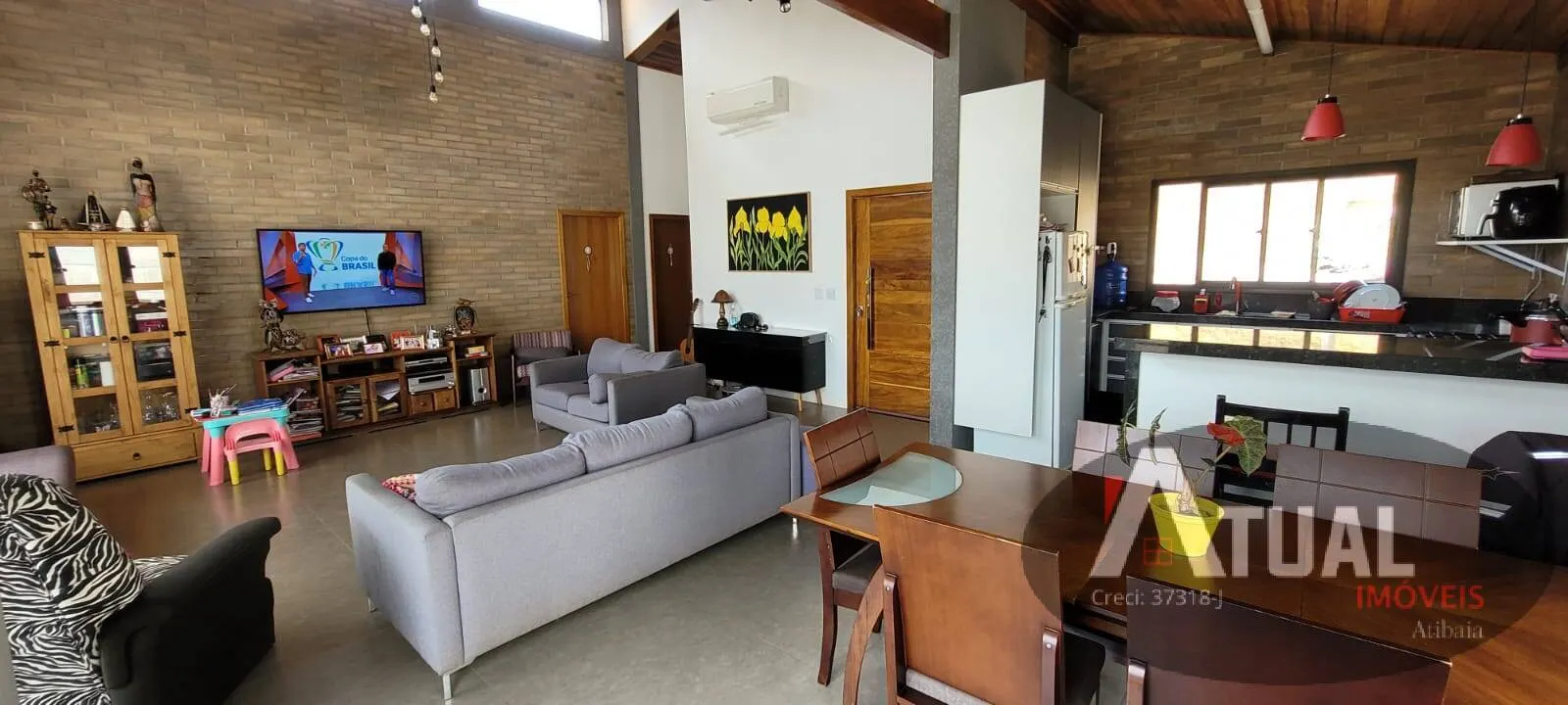 Casa à venda de 1.000 m² em Atibaia, SP, Brasil