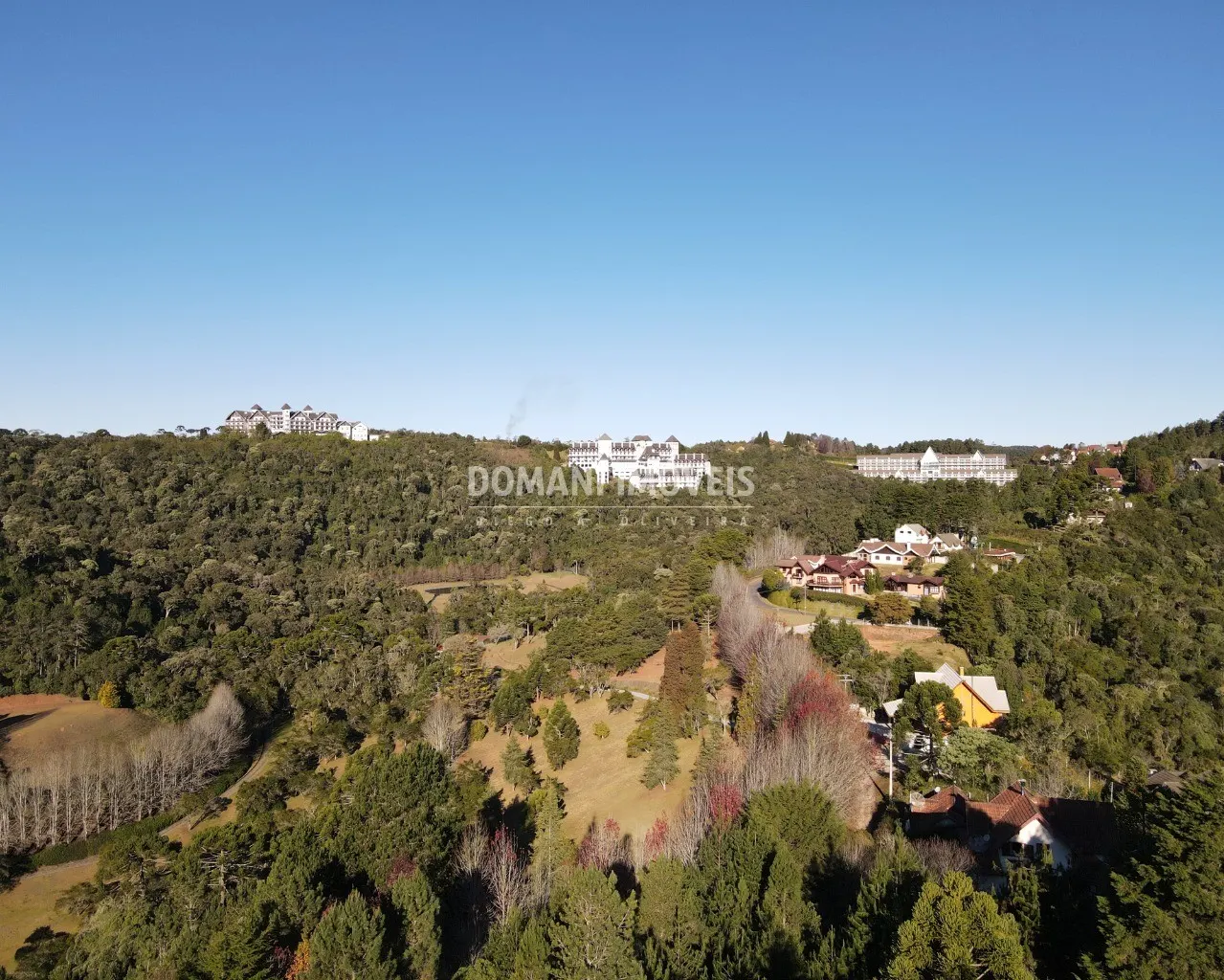 Plot for sale of 1,030 m² in Campos do Jordão, SP, Brazil