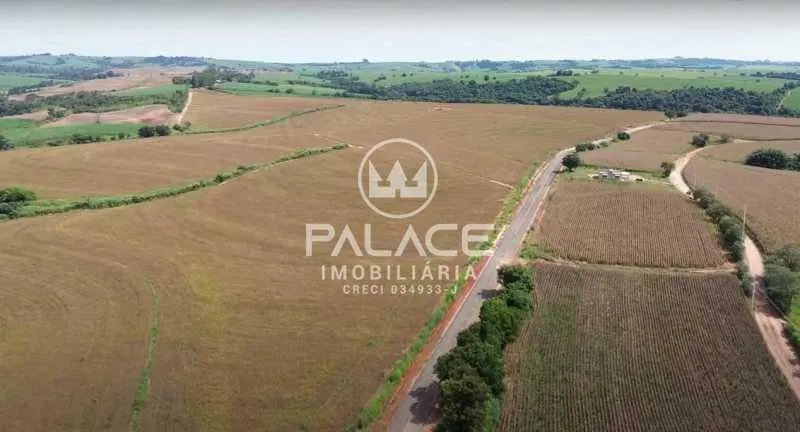 Fazenda à venda de 574 ha em Elias Fausto, SP, Brasil