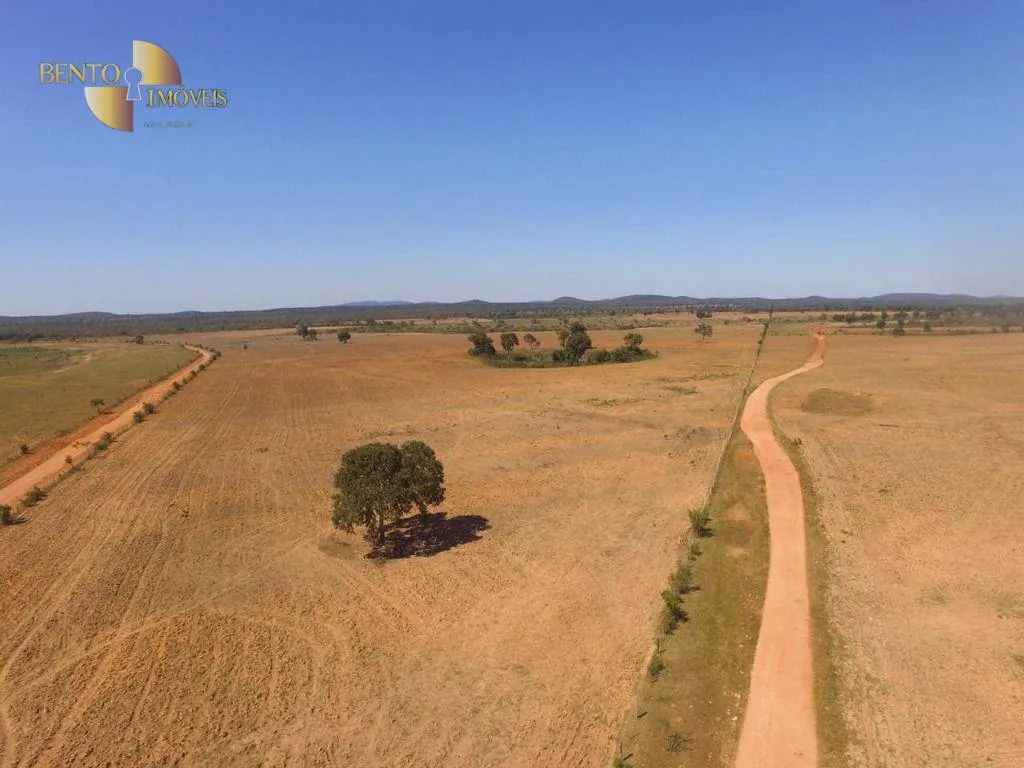 Fazenda à venda de 2.627 ha em Cáceres, MT, Brasil