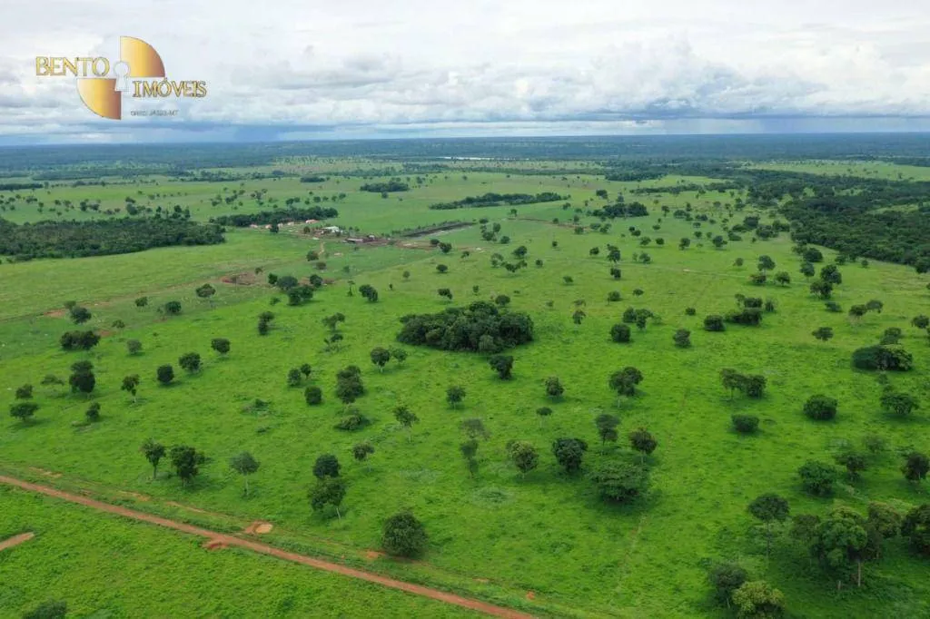 Fazenda à venda de 2.627 ha em Cáceres, MT, Brasil
