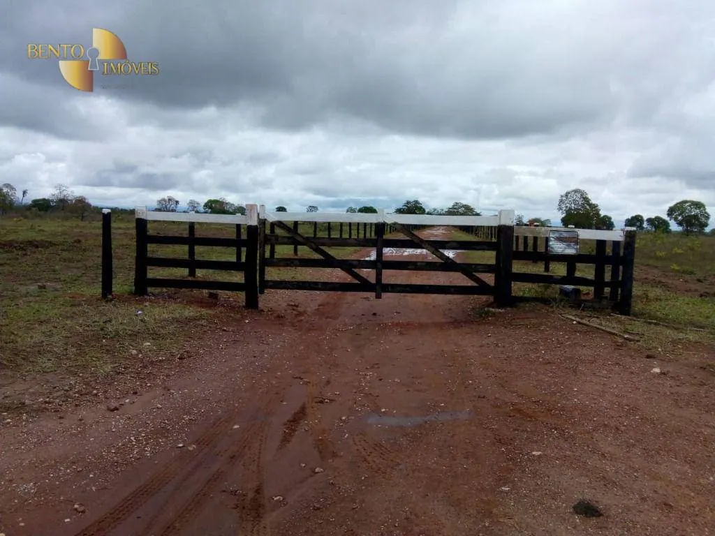 Fazenda à venda de 2.627 ha em Cáceres, MT, Brasil