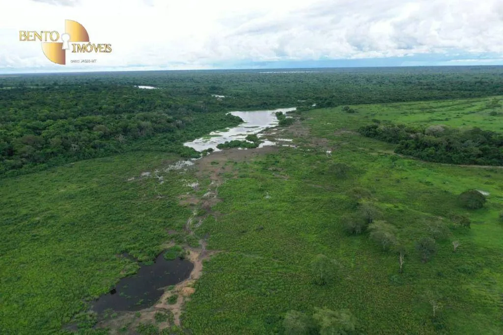 Fazenda à venda de 2.627 ha em Cáceres, MT, Brasil