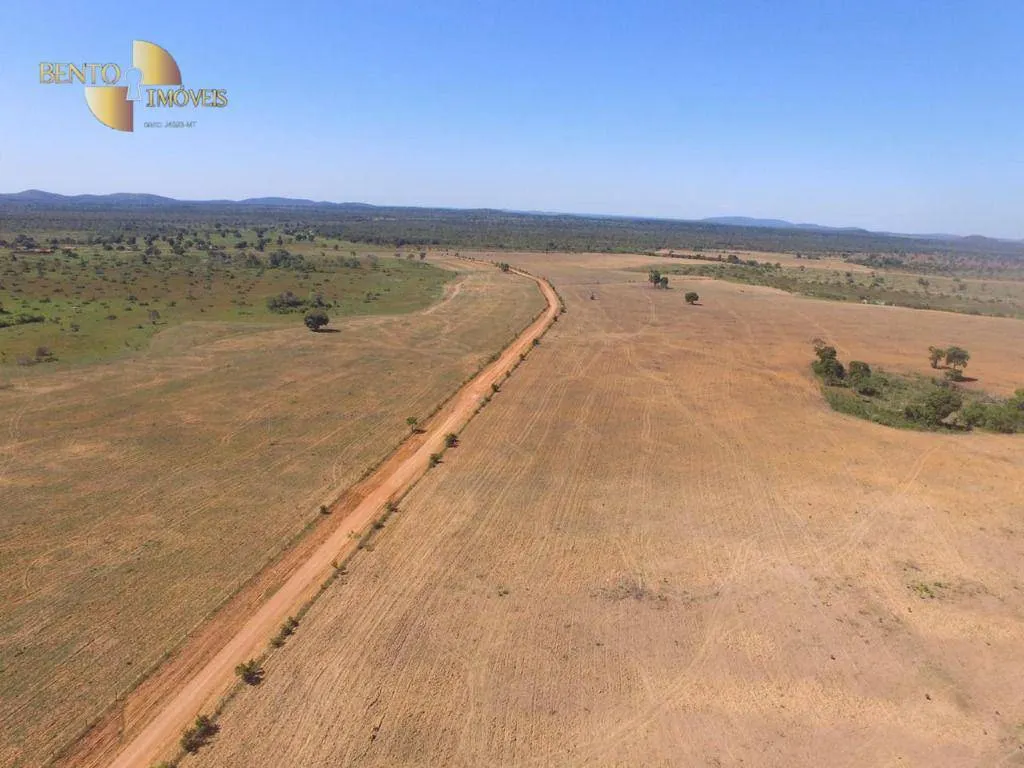 Fazenda à venda de 2.627 ha em Cáceres, MT, Brasil