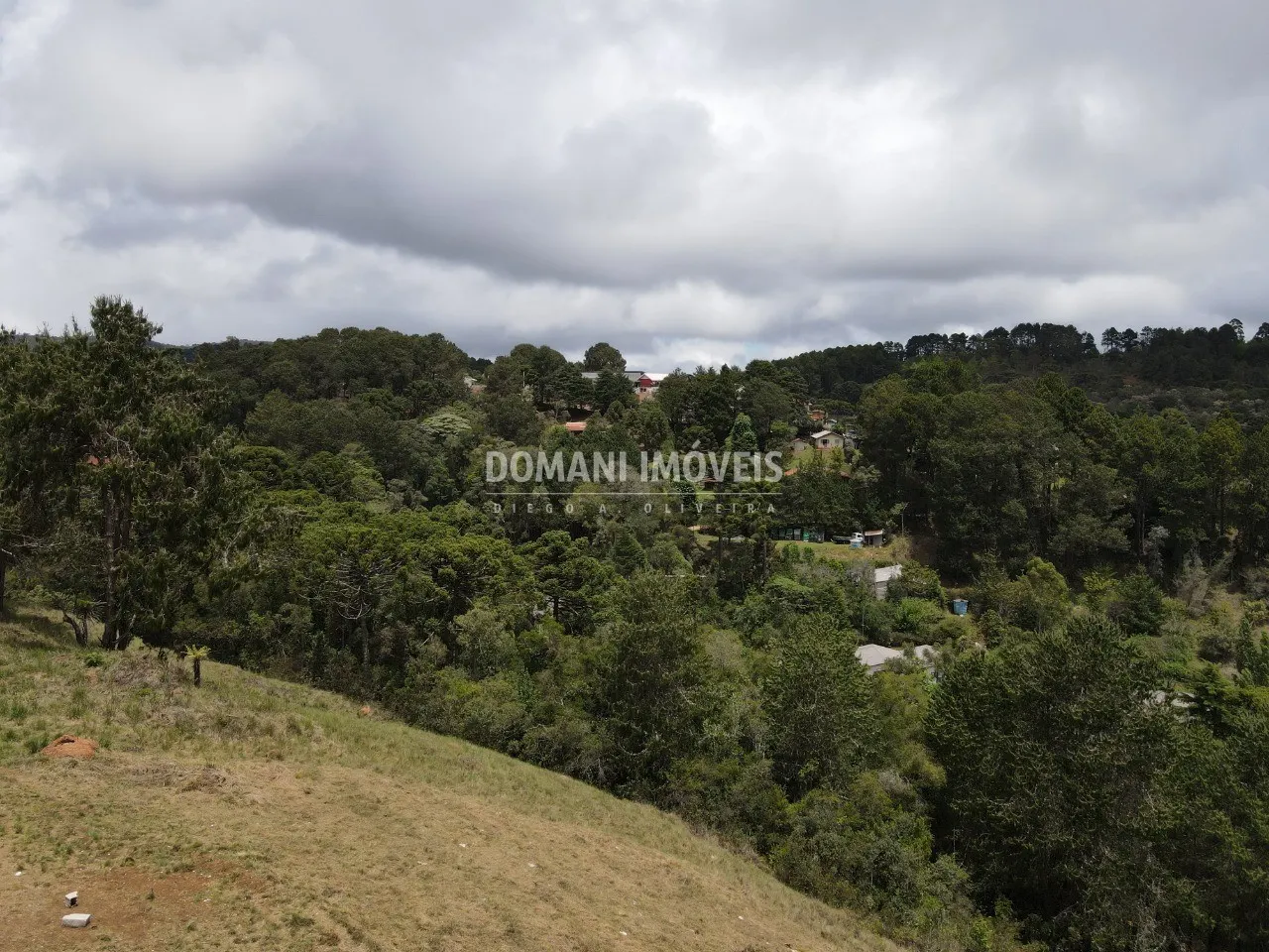 Terreno à venda de 6.000 m² em Campos do Jordão, SP, Brasil