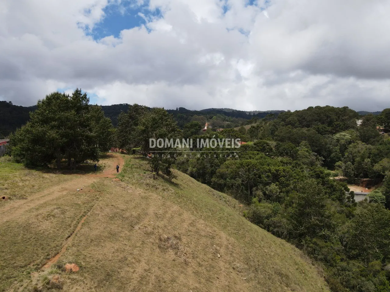 Terreno à venda de 6.000 m² em Campos do Jordão, SP, Brasil