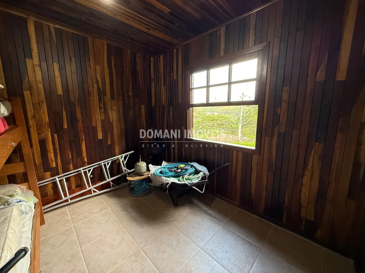 Casa à venda de 1.205 m² em Campos do Jordão, SP, Brasil