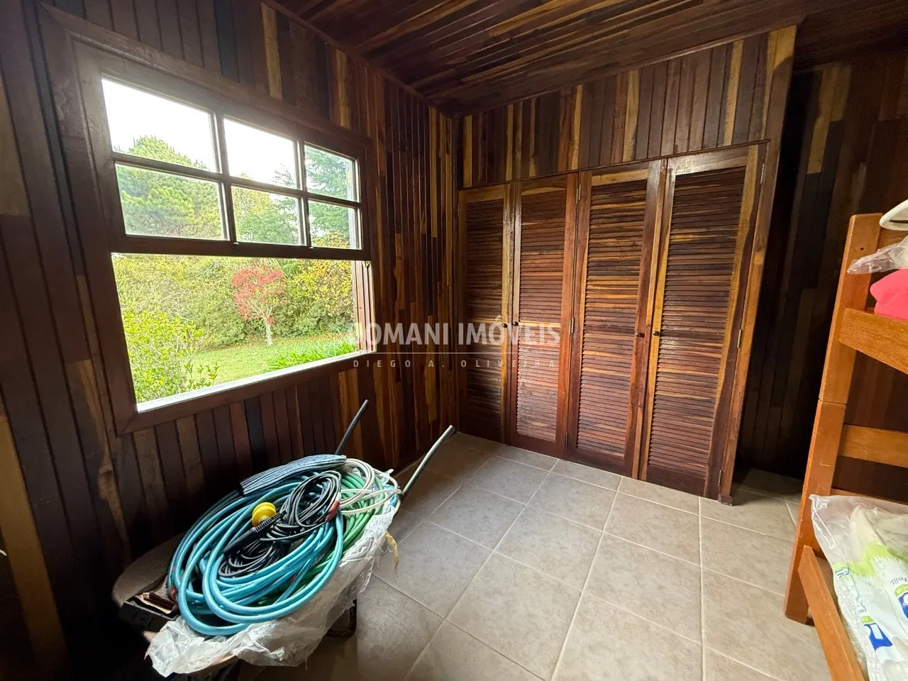 Casa à venda de 1.205 m² em Campos do Jordão, SP, Brasil
