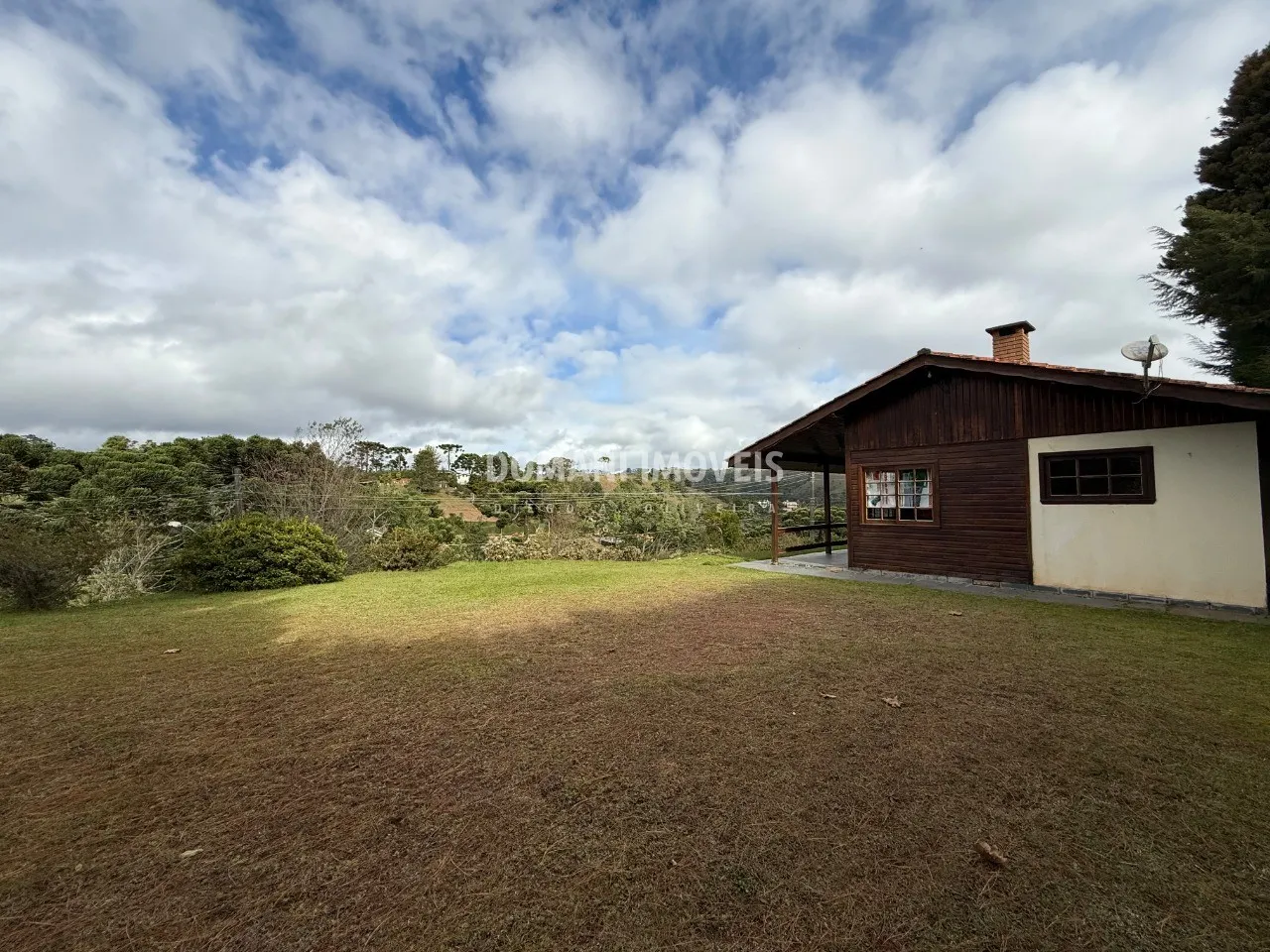 Casa à venda de 1.205 m² em Campos do Jordão, SP, Brasil