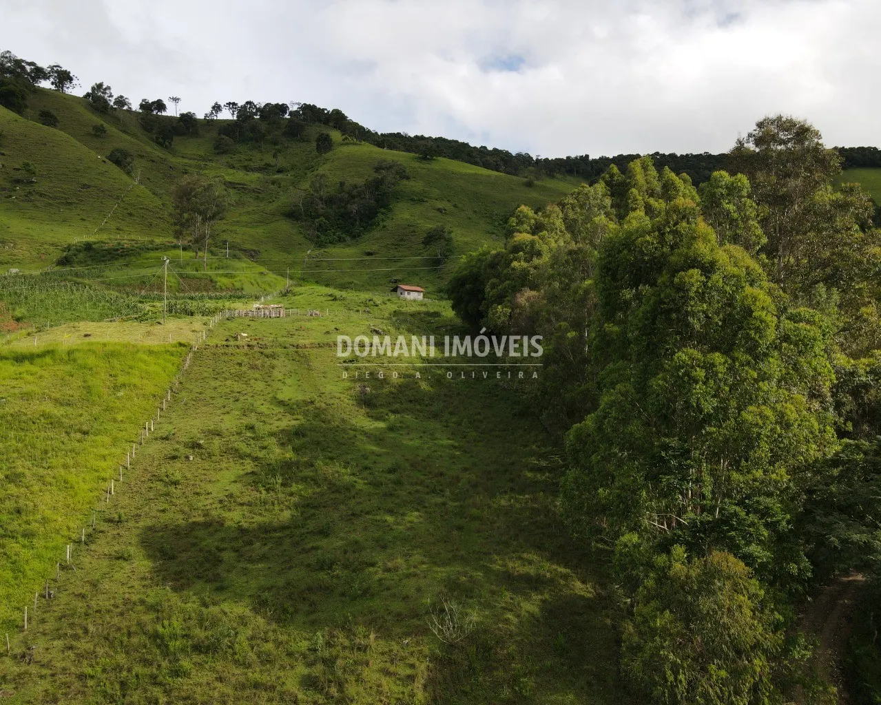 Terreno à venda de 1 ha em Campos do Jordão, SP, Brasil
